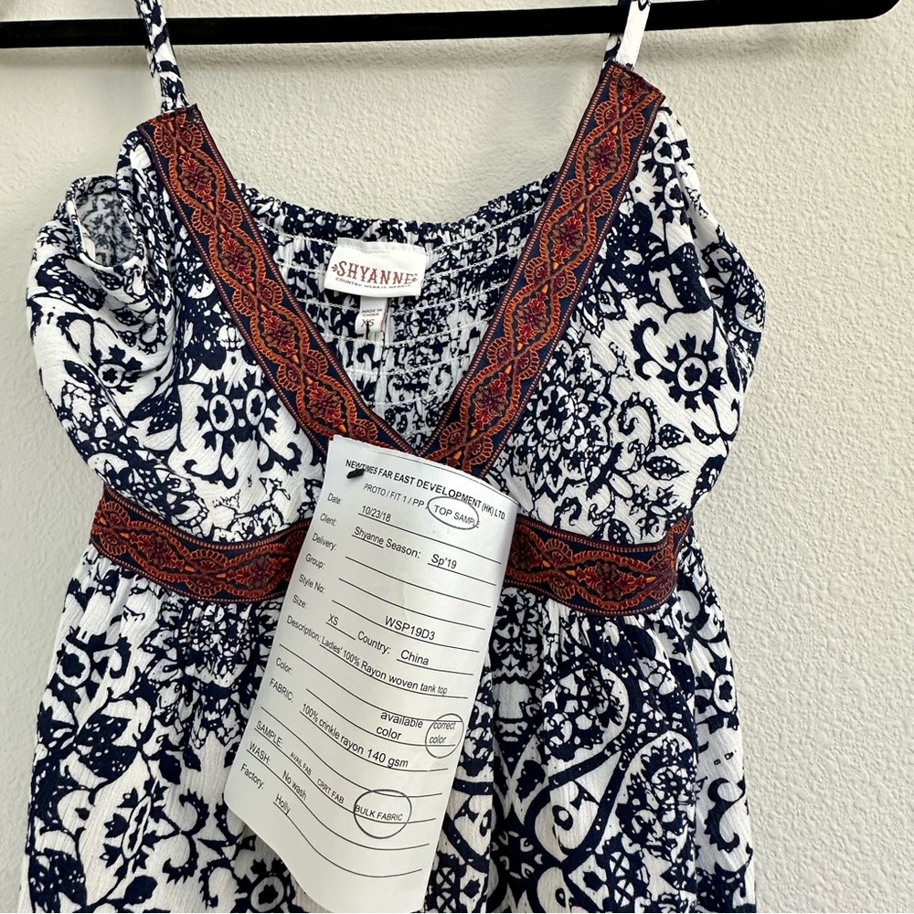 NWT Dress - Picture 3 of 5